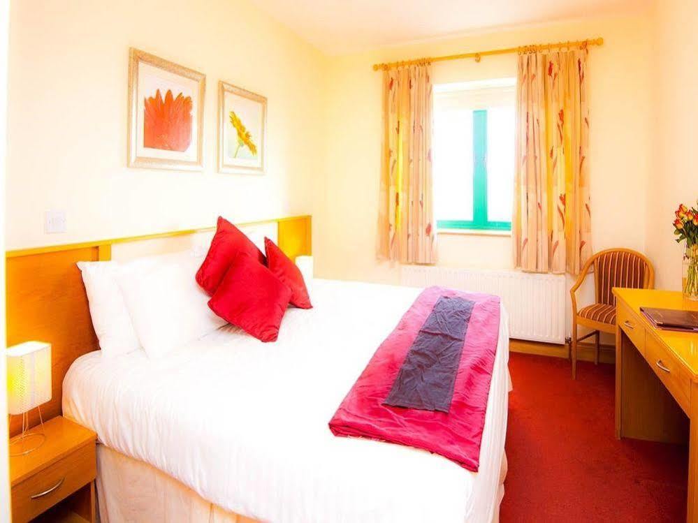 The Arches Hotel Claregalway Dış mekan fotoğraf